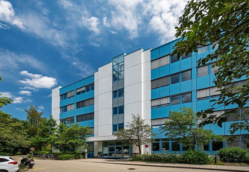 Lease office space at lucky westend